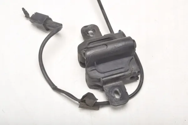 Volvo Motorkapslot OEM 180088 voor S60 II V60 image 3