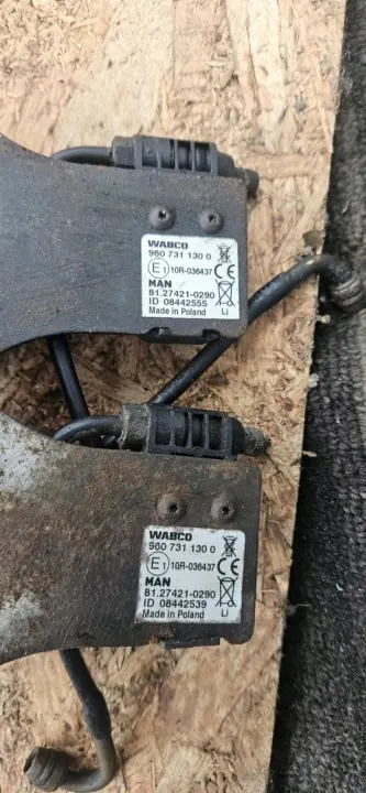Sensor pressão pneus MAN TGS/TGX - Peça OEM usada image 3