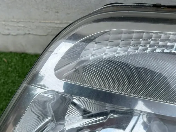 Vasen etuvalaisin Ford Transit Connect MK1 2T14-13008-AB image 4