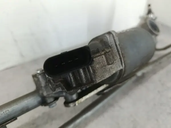 OEM 13145557 pyyhinmekanismi Opel Zafira B:lle image 6