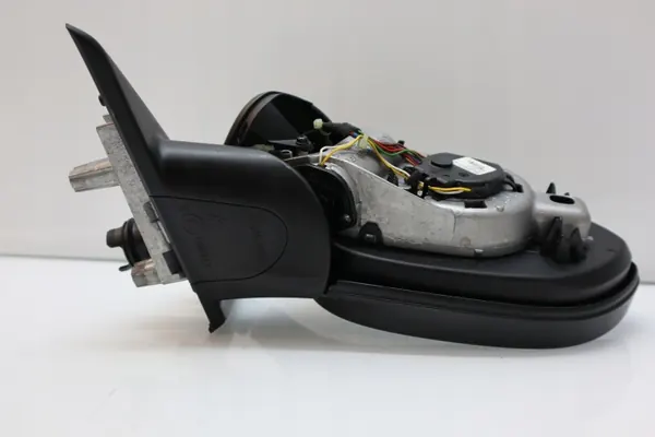 BMW M3 E90 E91 Vasen OEM Osa - Käytetty image 4