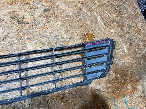 VW Touran I 1 1T0 Lift 10-15 Caddy Griglia Anteriore image 6