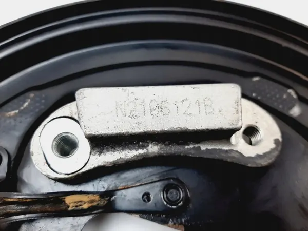 Hintere Bremsscheibenabdeckung OEM 1EA609075 für VW ID.3 image 5