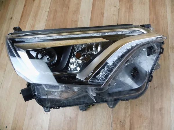 Faros Delantero Derecho Toyota RAV4 IV LIFT 15-19 FULL LED image 3