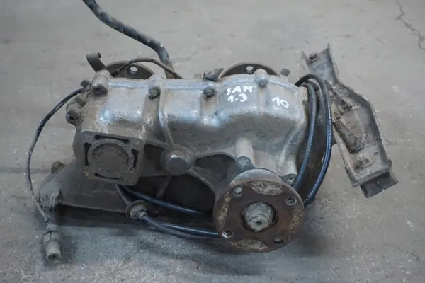 Suzuki Samurai Verteilergetriebe OEM SAMURAI REDUKTOR M10 image 3