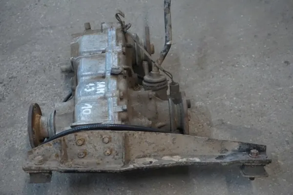 Suzuki Samurai Verteilergetriebe OEM SAMURAI REDUKTOR M10 image 4