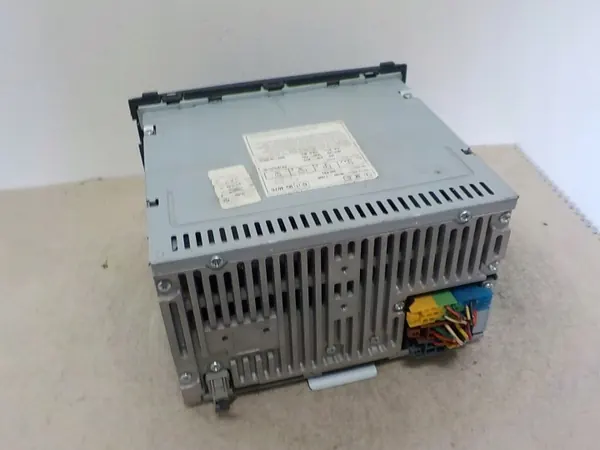 Rádio Hyundai i20 OEM 96100-1J200 com MP3 image 3