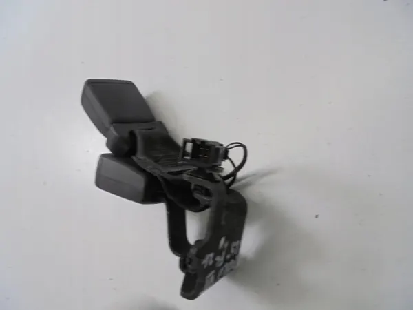 OEM 6F0857739B Takapenkin turvavyön soljet - VW Polo VI image 3