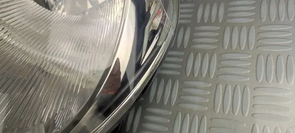 Vasen ja oikean etuvalon NISSAN NOTE E11 2006-2008 image 6