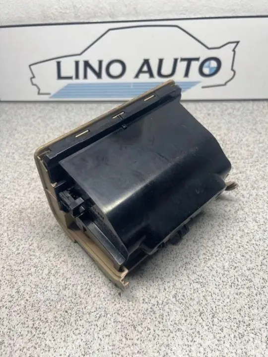 Cinzeiro BMW 3 E46 OEM 8242739 - Usado image 4