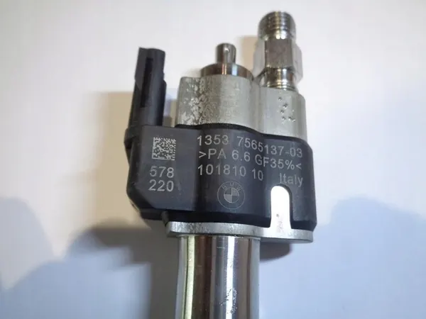 Inyector OE 13537589048 BMW N43 N53 image 2