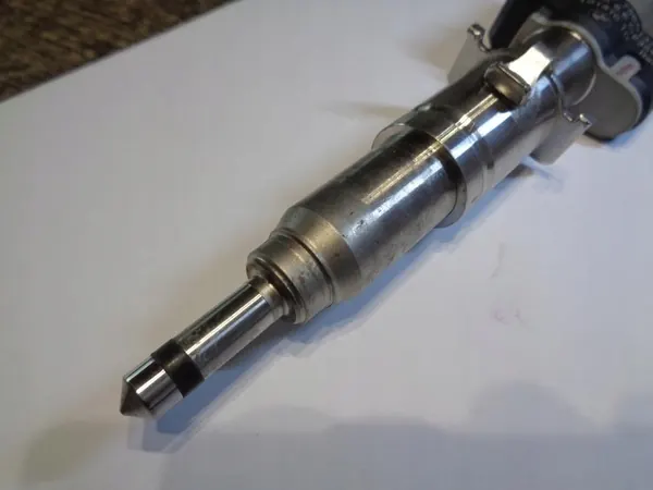 Inyector OE 13537589048 BMW N43 N53 image 3