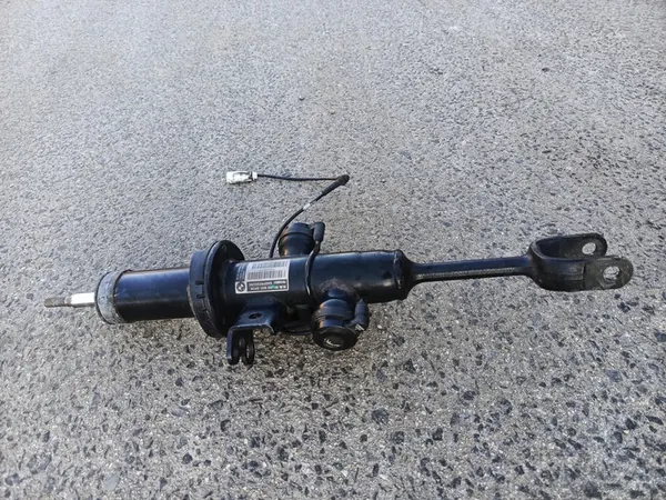 BMW 7 F01 Främre Höger Stötdämpare 37116796932 image 4