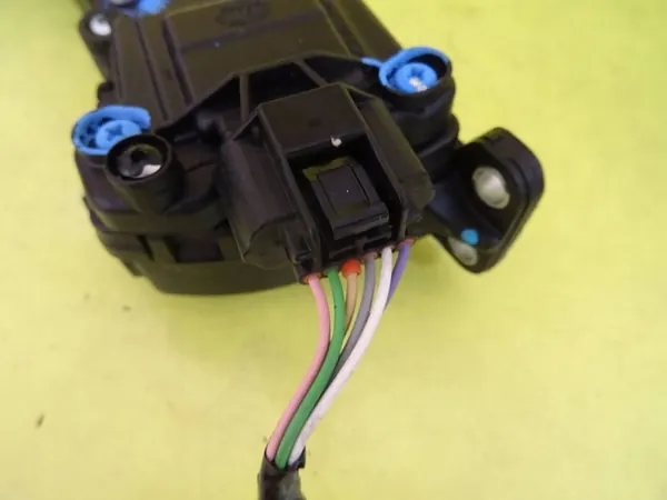 Gaspotentiometer Renault Twingo II 8200426241D image 3