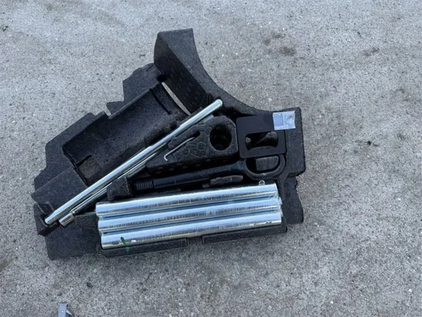 OEM LEWAREK KLUCZ ZESTAW KOŁA VW Crafter 2 image 5