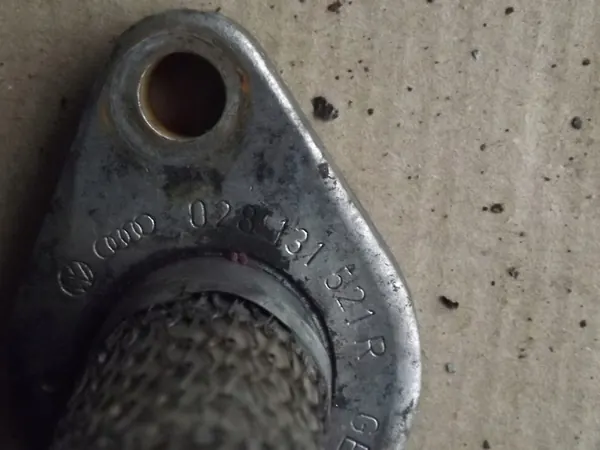 EGR-venttiili ja putki Audi A4 B5 1.9 TDI 028131501E image 7