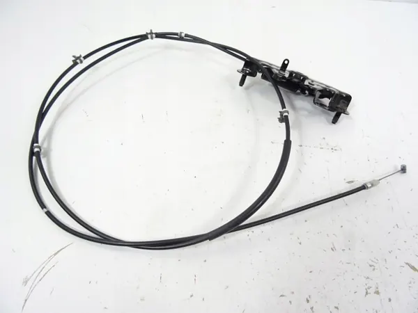 Nissan Qashqai II J11 Konepellilukko OEM Osa image 2