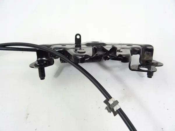Nissan Qashqai II J11 Konepellilukko OEM Osa image 4
