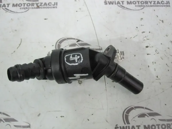 Mercedes A2710180829 ontluchtingsklep voor W212 1.8 CGI image 2