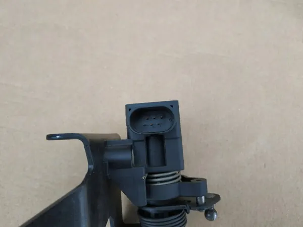 Potenciómetro gas OEM A0125423317 Mercedes Clase E W210 image 7