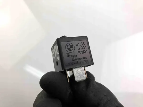 Relä BMW 5 (E60) 2008 3.0L bensin OEM 6901469 image 2