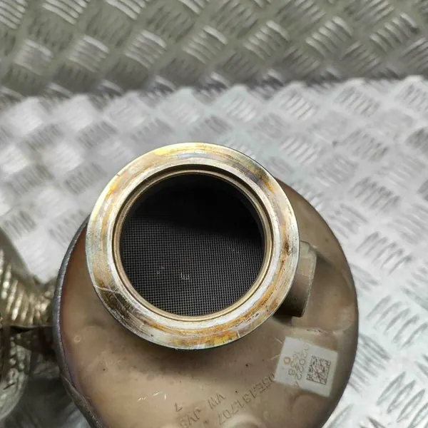 Catalyseur OEM 05E131701E pour VW T-Roc 1.5L image 8