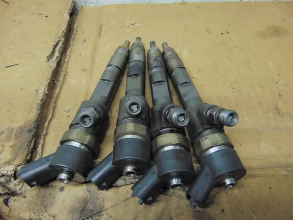 Brandstofpomp en Injectoren Set Suzuki Grand Vitara II 1.9DDIS image 4