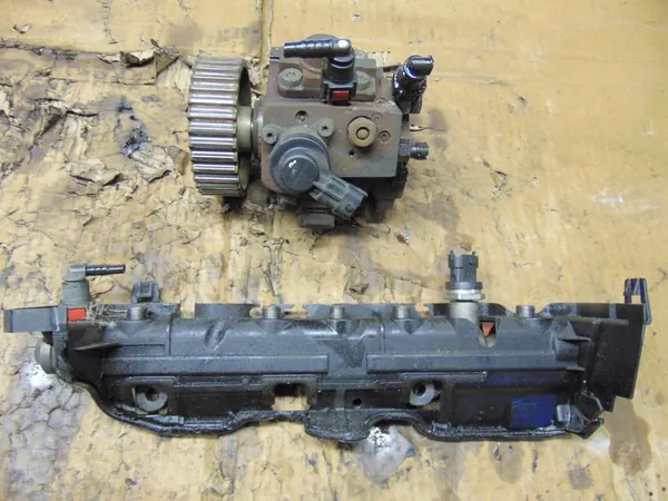 Brandstofpomp en Injectoren Set Suzuki Grand Vitara II 1.9DDIS image 6