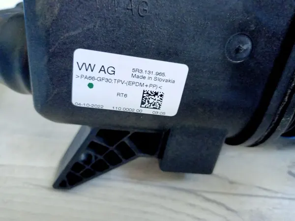 AdBlue-Tankfüllrohr OEM 5R3131965 für VW Caddy image 7