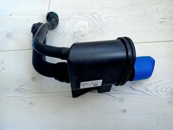 AdBlue-Tankfüllrohr OEM 5R3131965 für VW Caddy image 8