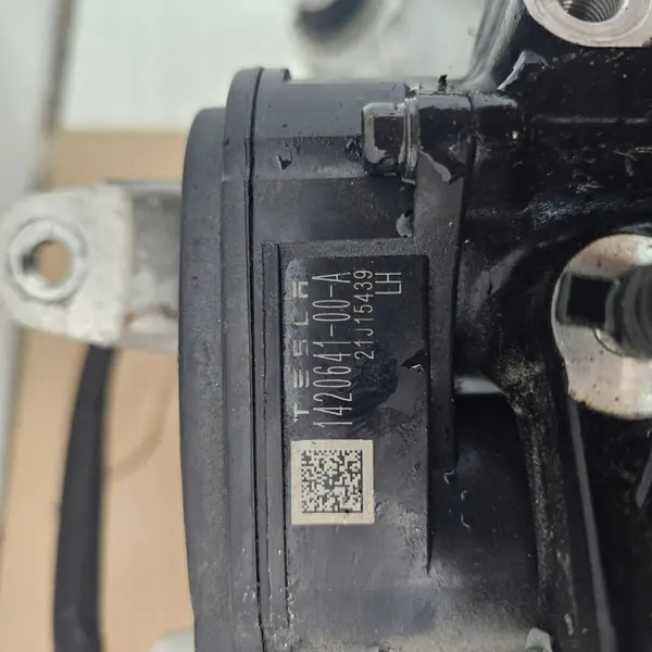 OEM 142041500H Cubo Traseiro Esquerdo Tesla Model X image 10