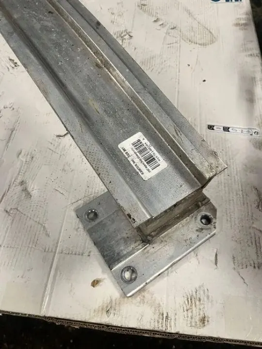 Barra de parachoques trasera OEM A1676100204 Mercedes-Benz image 3
