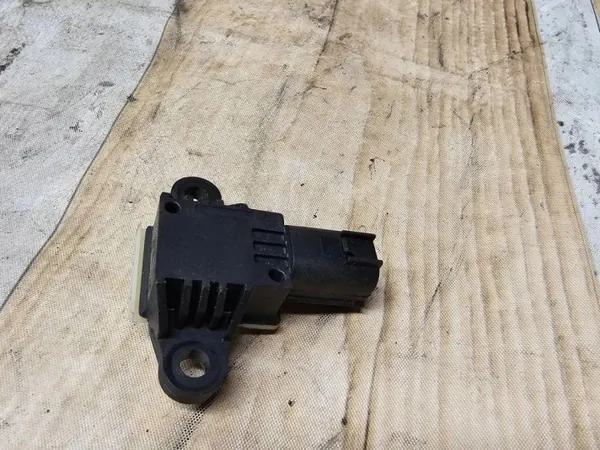 Sensor de impacto Ford Ranger III 2.2TDCI OEM BL34-14C676-AA image 2