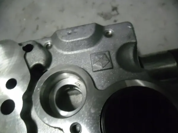 OEM 52854670AA Vaihteiston Venttiilikori 845RE 8HP image 3