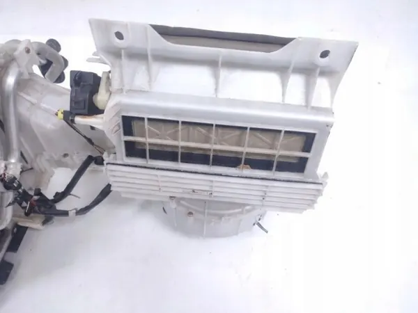Suzuki Grand Vitara II Luftheizung OEM 74100-64J image 4