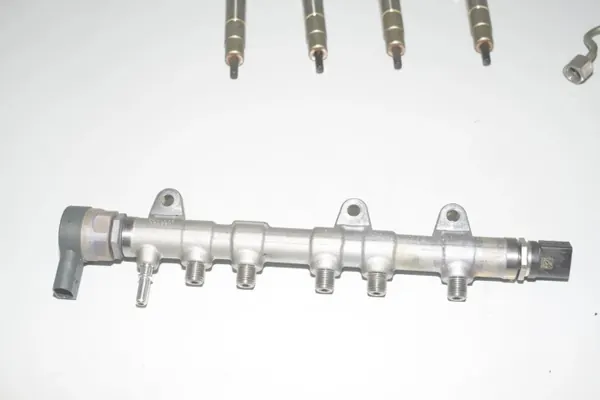 Gebrauchtes BMW Kraftstoffsystem OEM 32116418 3 Touring image 10