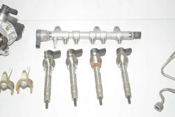 Gebrauchtes BMW Kraftstoffsystem OEM 32116418 3 Touring image 4