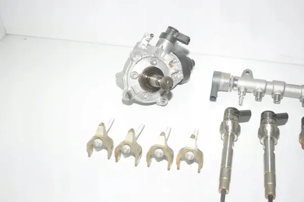 Gebrauchtes BMW Kraftstoffsystem OEM 32116418 3 Touring image 5