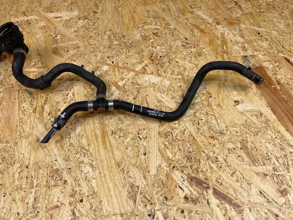 Vesiputki VW Skoda Seat Audi 5Q0122101GK image 9