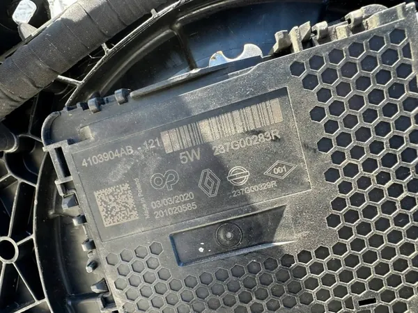Réservoir AdBlue OEM 172A24289R pour Master III 2.3 DCI image 7