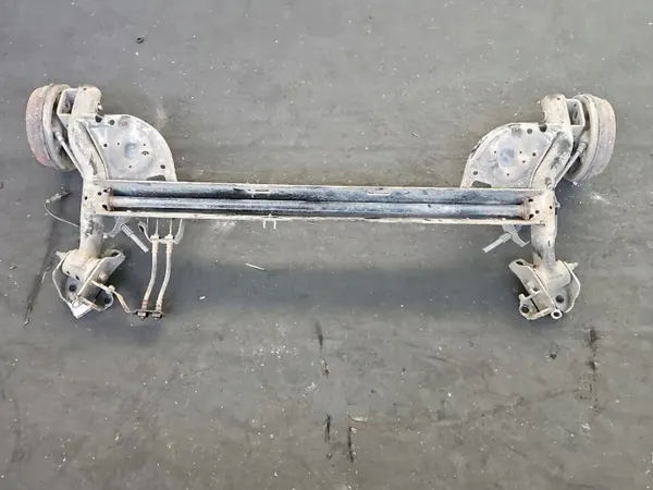 Viga do eixo traseiro OEM IMPRK1549469 Renault Modus image 6