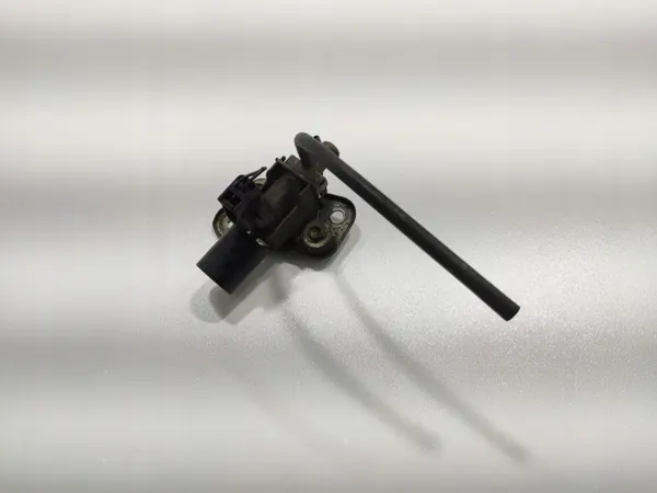 Undertrycksensorventil OEM 25819-67010 för Toyota Land Cruiser image 4