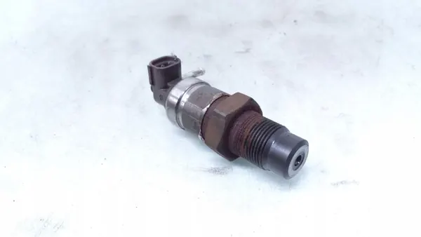 Toyota Kraftstoffdrucksensor OEM EG009880 - Gebraucht image 2