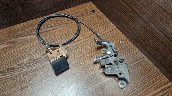 Fecho do capô OEM 65621 para Nissan Almera Tino image 3