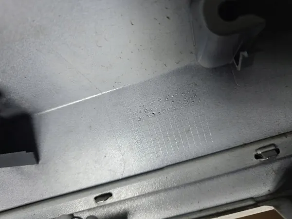 Cache caméra arrière Opel Mokka A OEM 95093299 image 6
