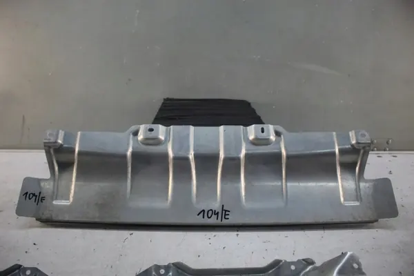 Plaque de pare-chocs Porsche Cayenne III OEM 9Y0807587A image 2