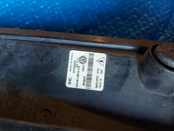 Farol DRL LED Direito Volkswagen T-Roc R-Line 2021+ OEM image 4