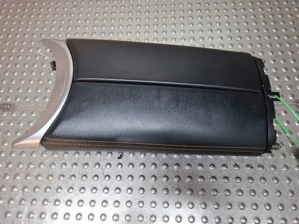 Armsteun opbergdoos leer OEM S26372964 Mercedes image 2