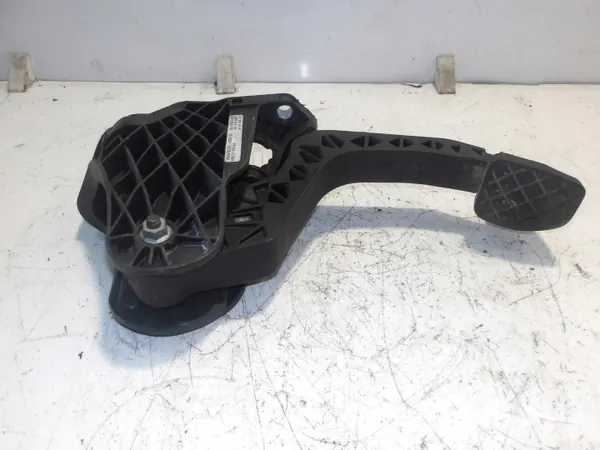 Pédale d'embrayage OEM 3C1721059AA pour VW Passat B6 05- image 3