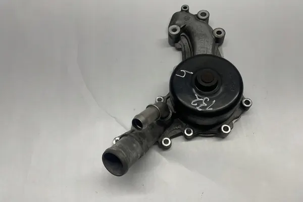 Vattenpump DODGE CHALLENGER 3.6L 2016 OEM 05184498AJ image 4